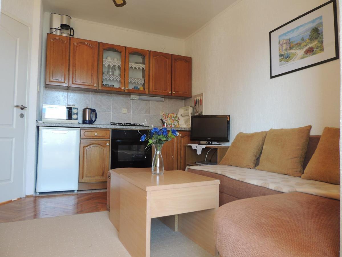 Apartman Husic 帕格 外观 照片